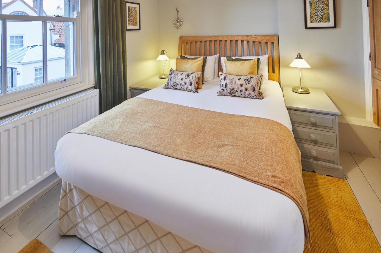 Host & Stay - 1 Coastguard Cottages Scarborough Extérieur photo